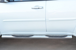 Mitsubishi Pajero Sport 2013 Пороги труба d76 с накладкой (вариант 3) MPST-0015793